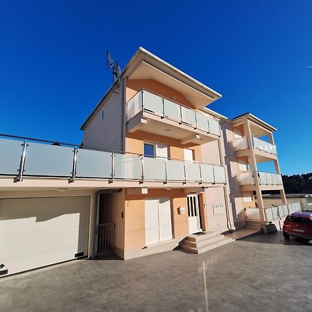Valjan Apartmani Trogir Extérieur photo