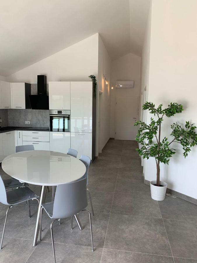 Valjan Apartmani Trogir Extérieur photo